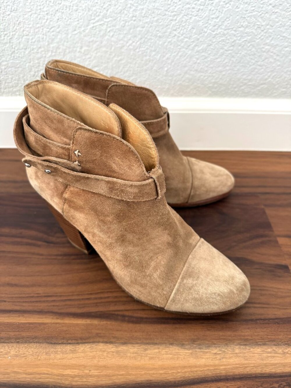 Rag & Bone Suede Harrow Bootie in Tan ~ 38.5 - Picture 3 of 9